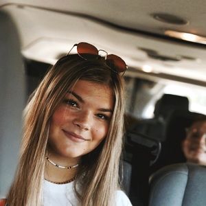 Meet your Posher, Halle